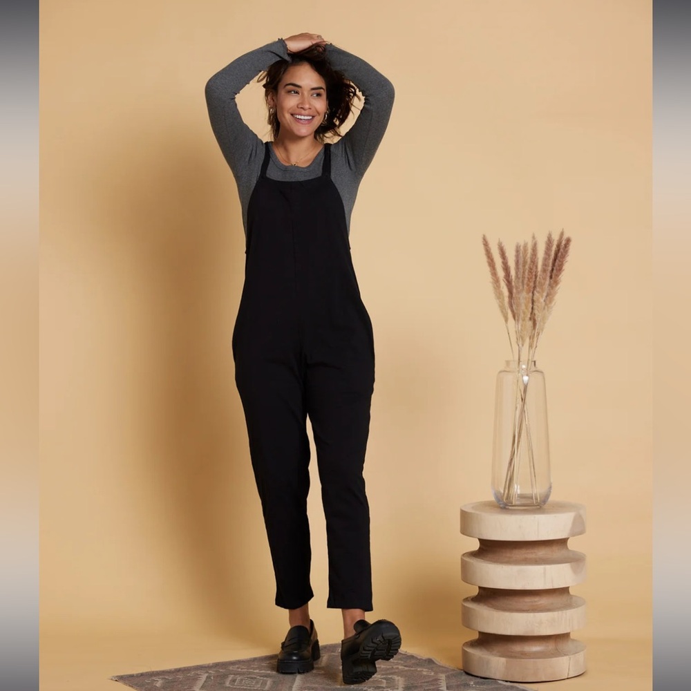 Known Supply Cadence Overall, Black - Small